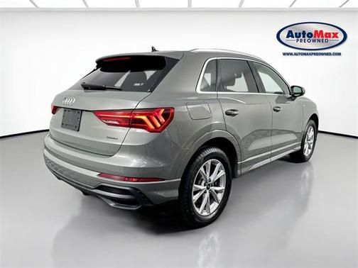 2023 Audi Q3 S line Premium