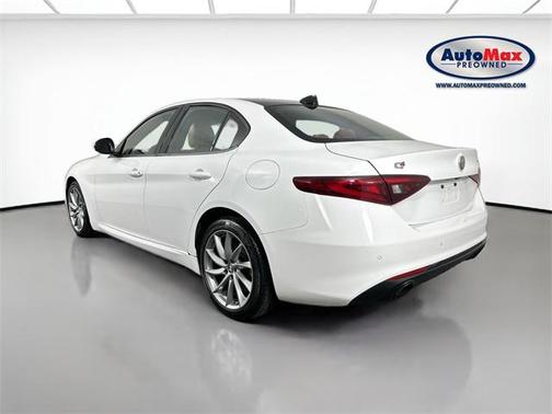 2022 Alfa Romeo Giulia Ti