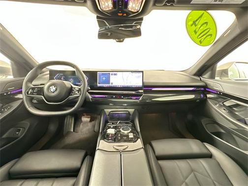 2024 BMW 530 i xDrive