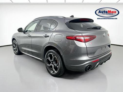 2023 Alfa Romeo Stelvio Veloce AWD