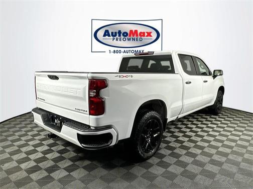 2022 Chevrolet Silverado 1500 Custom
