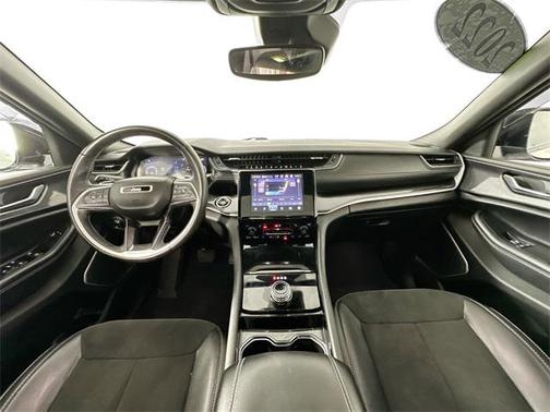 2022 Jeep Grand Cherokee L Altitude