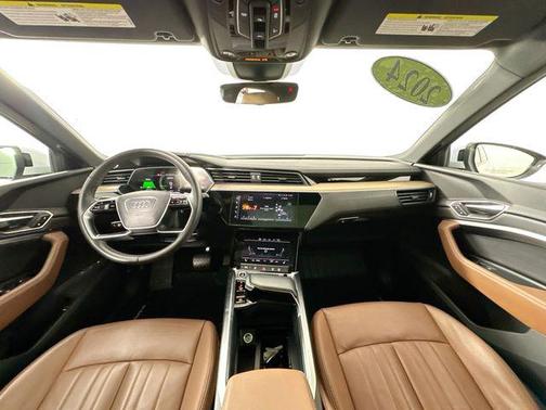 2024 Audi Q8 e-tron Premium