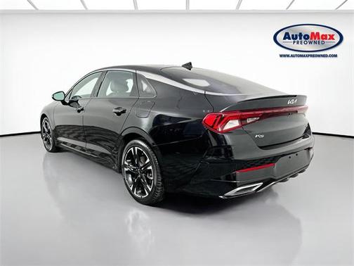 2022 Kia K5 GT-Line