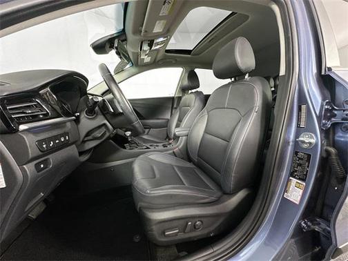 2022 Kia Niro Touring SE