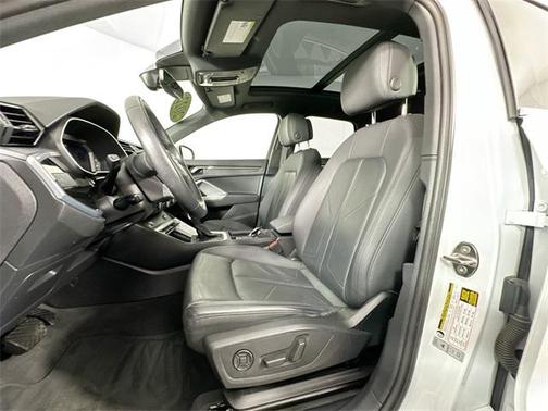 2022 Audi Q3 40 Premium