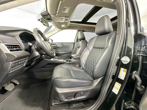 2024 Mitsubishi Outlander PHEV SEL