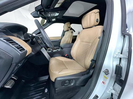 2023 Land Rover Discovery P300 S R-Dynamic