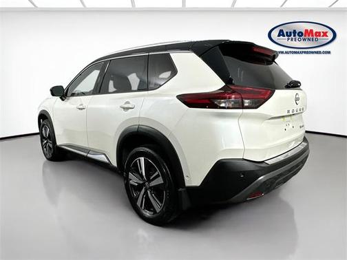 2022 Nissan Rogue SL