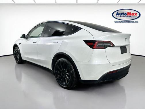 2022 Tesla Model Y Long Range Dual Motor All-Wheel Drive