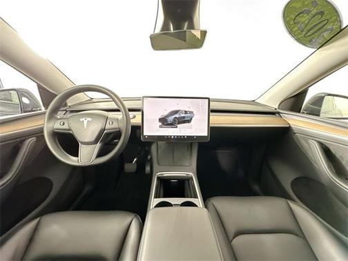 2025 Tesla Model Y Long Range Dual Motor All-Wheel Drive