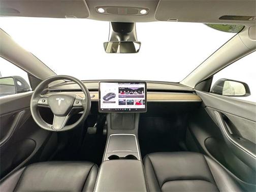 2022 Tesla Model Y Long Range Dual Motor All-Wheel Drive