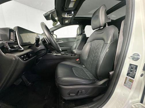2023 Kia Sportage Plug-In Hybrid X-Line