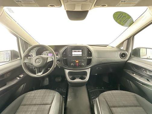 2020 Mercedes-Benz Metris Base