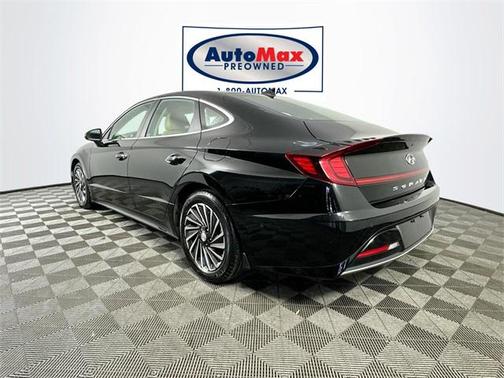 2022 Hyundai SONATA Hybrid Limited