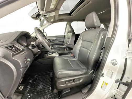 Platinum White Pearl 2022 Honda Pilot AWD Special Edition