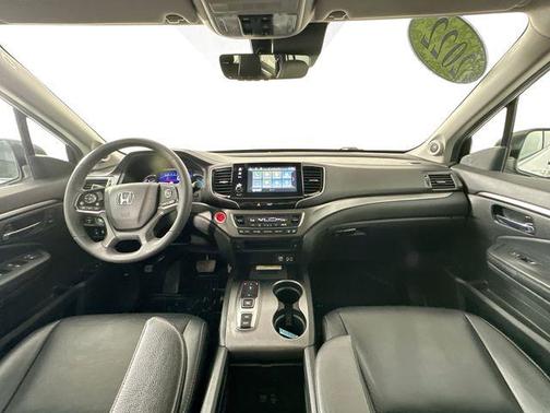 Platinum White Pearl 2022 Honda Pilot AWD Special Edition