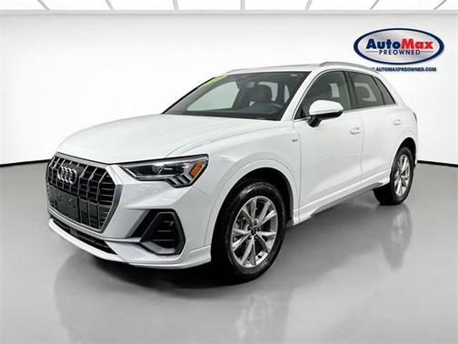 2024 Audi Q3 Premium 45 TFSI S line quattro Tiptronic