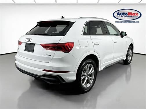 2024 Audi Q3 Premium 45 TFSI S line quattro Tiptronic