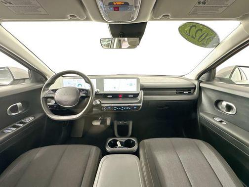 2022 Hyundai IONIQ 5 SE