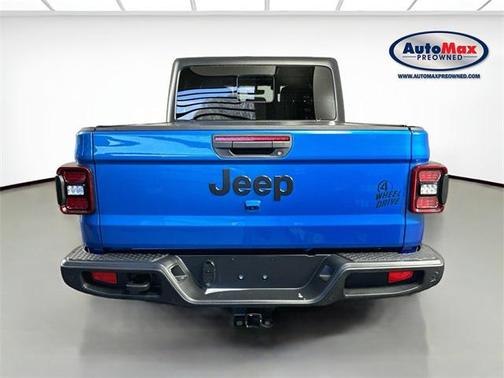 2021 Jeep Gladiator Willys 4x4