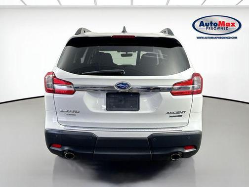 Crystal White Pearl 2022 Subaru Ascent Limited 7-Passenger