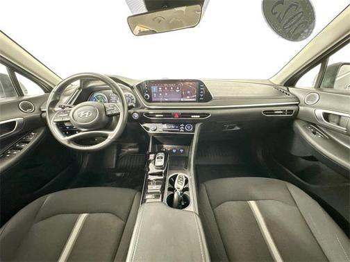 2023 Hyundai SONATA Hybrid SE