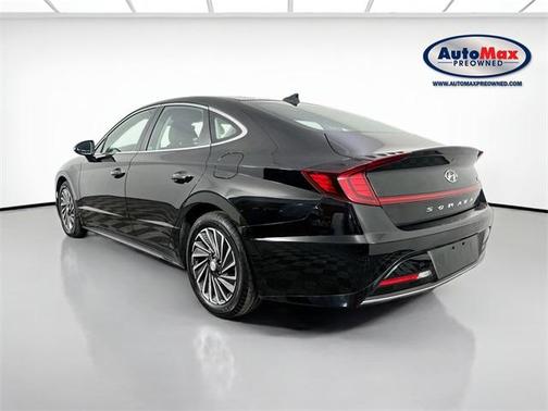 2023 Hyundai SONATA Hybrid SE
