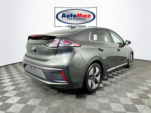 2022 Hyundai IONIQ Hybrid SEL