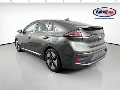 2022 Hyundai IONIQ Hybrid SEL