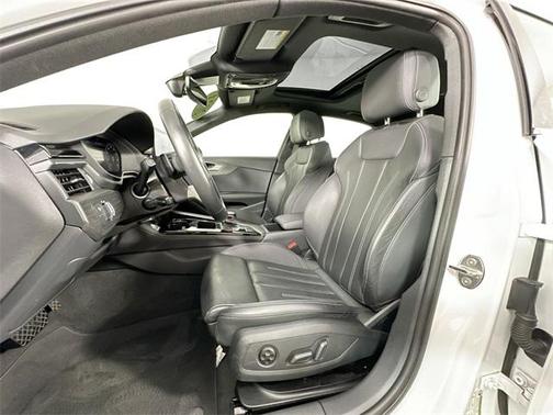 2024 Audi A4 45 S line Premium Plus