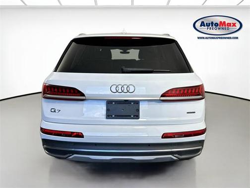 2022 Audi Q7 55 Premium Plus