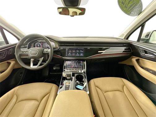 2022 Audi Q7 55 Premium Plus