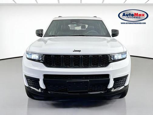 Bright White Clearcoat 2023 Jeep Grand Cherokee L Altitude