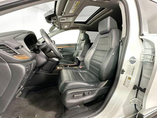 Platinum White Pearl 2021 Honda CR-V AWD Touring