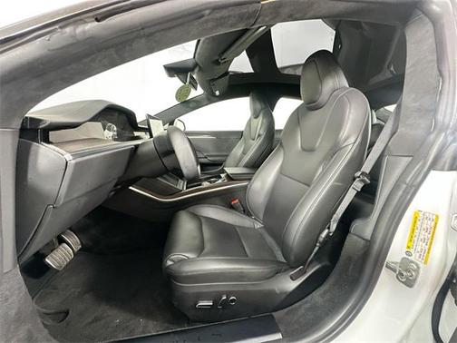 2022 Tesla Model S Base