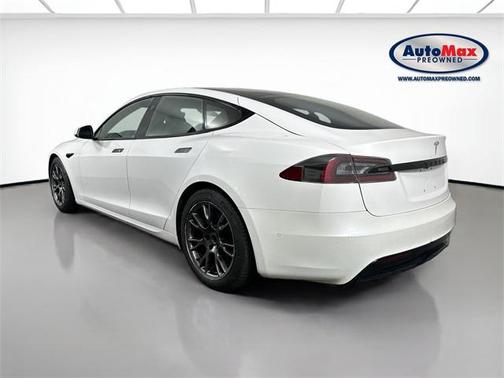2022 Tesla Model S Base
