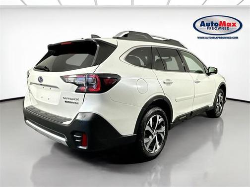 2022 Subaru Outback Touring XT