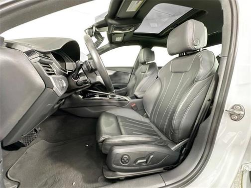 2023 Audi A4 45 S line Premium Plus
