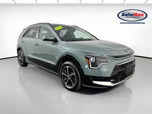 2023 Kia Niro SX