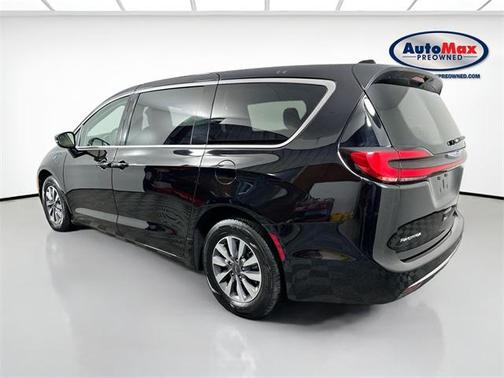 2024 Chrysler Pacifica Hybrid Select