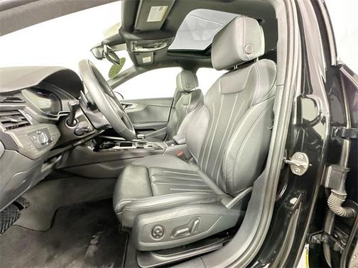 2024 Audi A4 45 S line Premium Plus