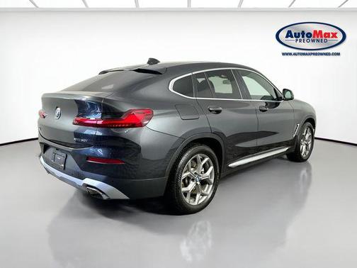 2023 BMW X4 xDrive30i