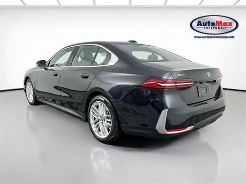 2025 BMW 530 xDrive