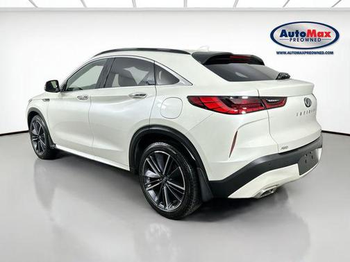 2023 INFINITI QX55 LUXE