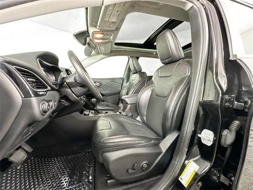 2019 Jeep Cherokee Altitude