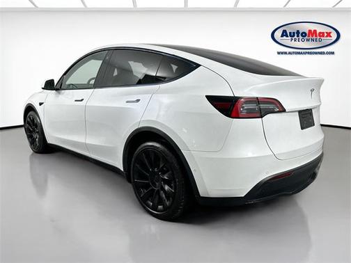 2022 Tesla Model Y Long Range Dual Motor All-Wheel Drive