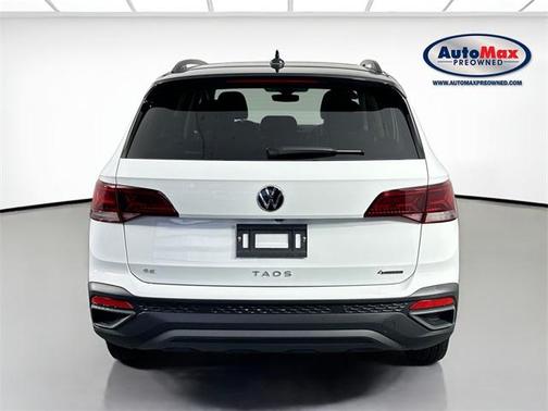 2024 Volkswagen Taos 1.5T SE Black