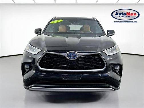 2023 Toyota Highlander Hybrid Platinum