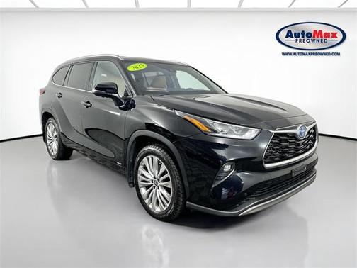 2023 Toyota Highlander Hybrid Platinum